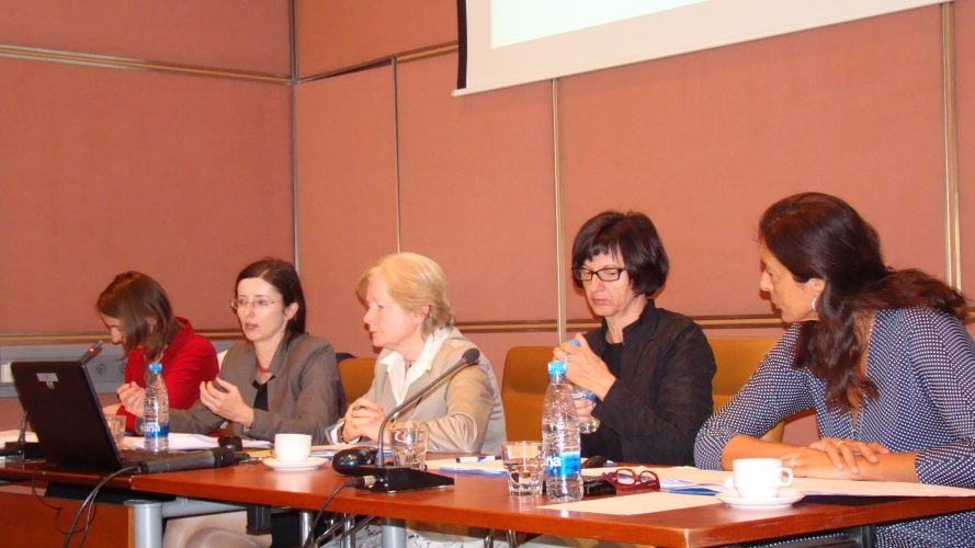 Širimo vednost, dajemo moč: enodnevni seminar z delavnicami za ženske v politiki