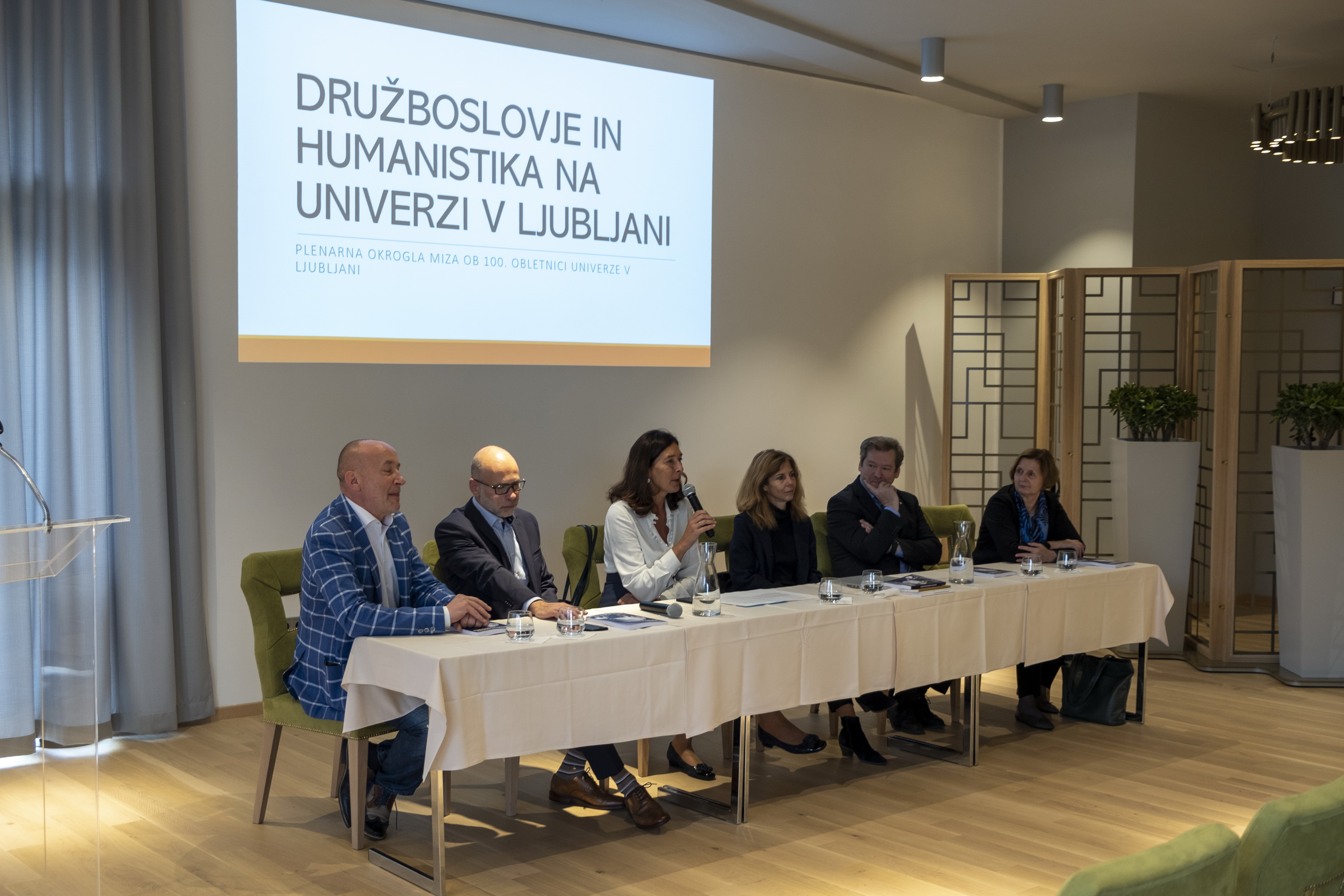 Zapisnik okrogle mize Družboslovje in humanistika na Univerzi v Ljubljani
